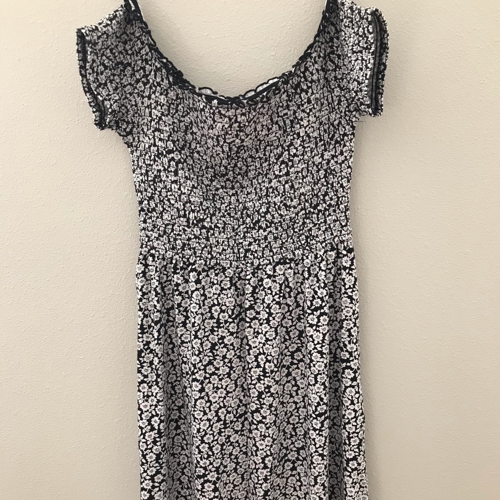 SOLD Hollister Off The Shoulder Floral Dress
